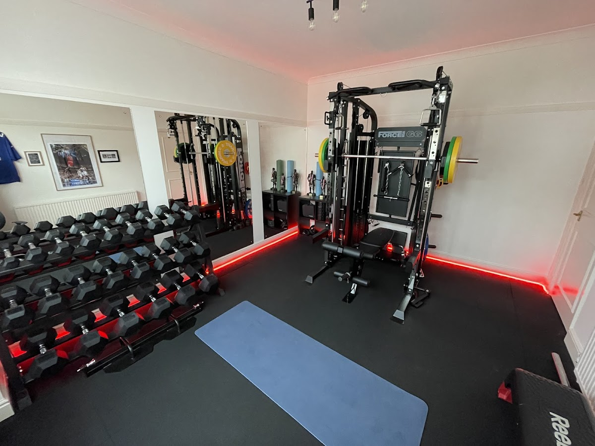 Dan Mhende Health & Fitness Coach